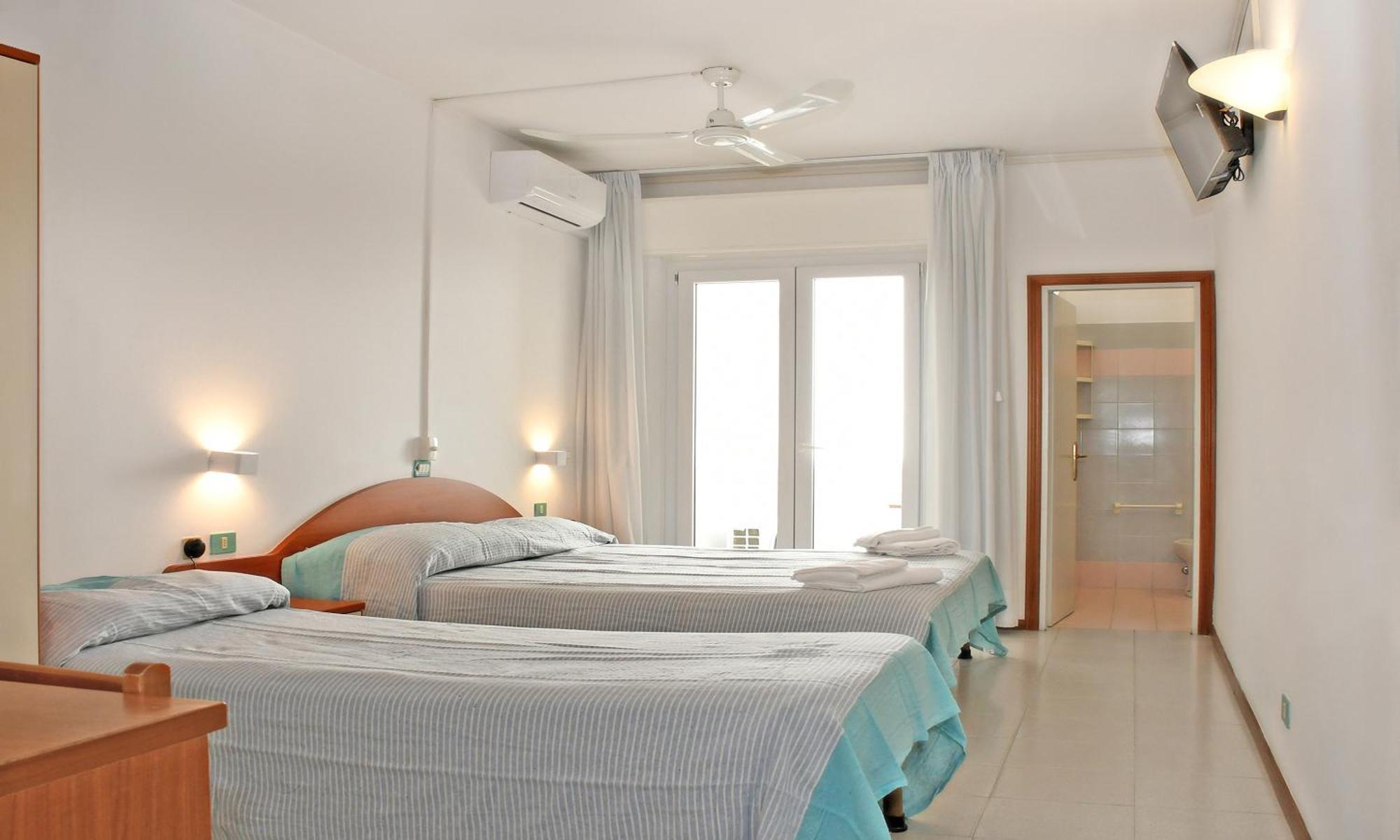 Hotel Exclusive In Pieno Centro - Nuova Gestione 2025 Riccione Zewnętrze zdjęcie